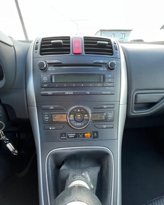 Toyota Auris cena 24500 przebieg: 252376, rok produkcji 2011 z Bogatynia małe 79
